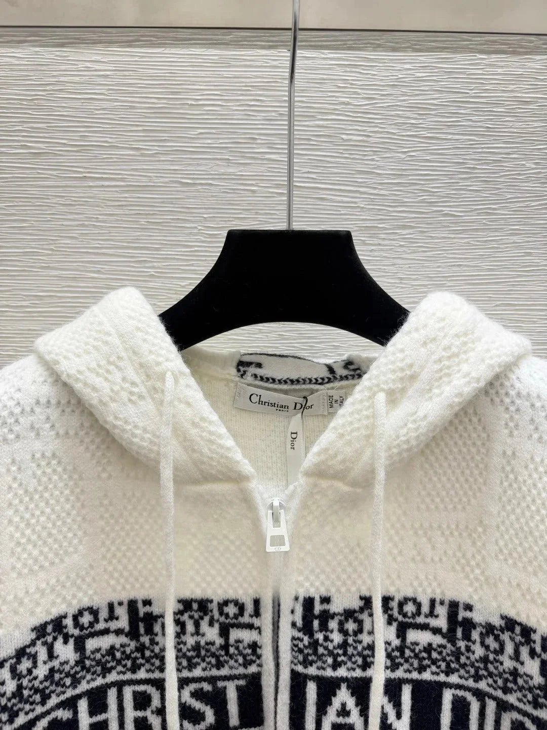 CD 2026 Hooded Knitted Long-Sleeve Cardigan Wool 913514