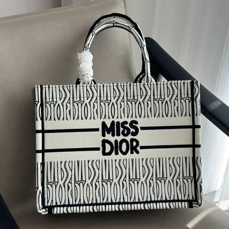 New fashion and versatile tote shopping bag 1024101213