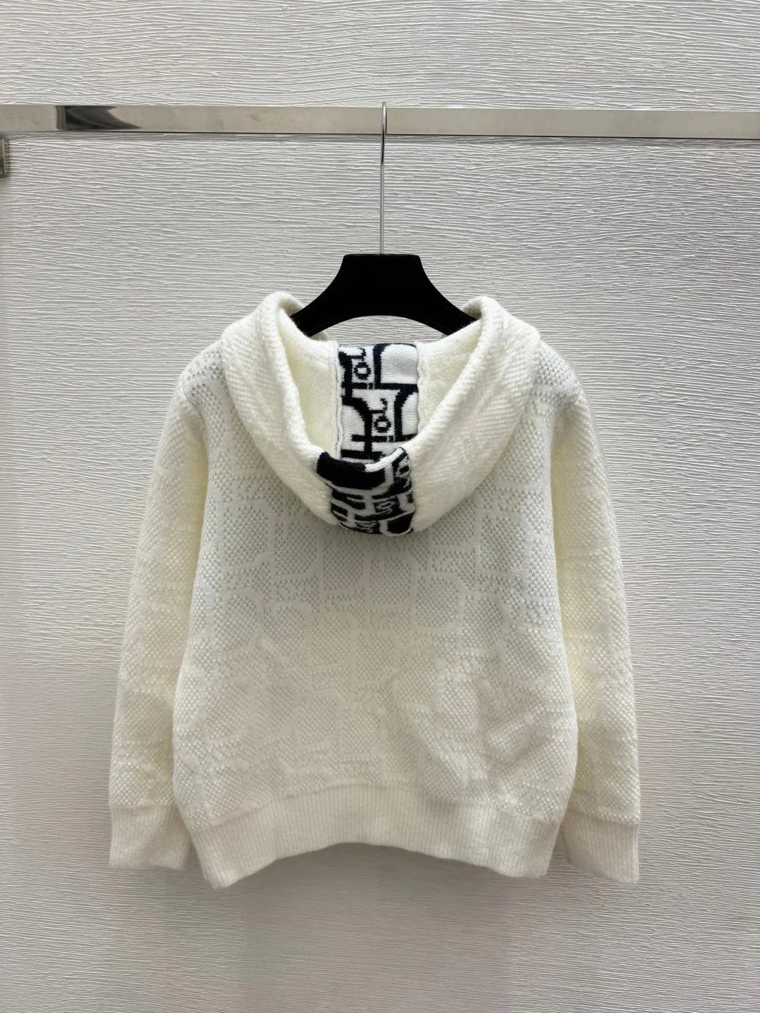 CD 2026 Hooded Knitted Long-Sleeve Cardigan Wool 913514