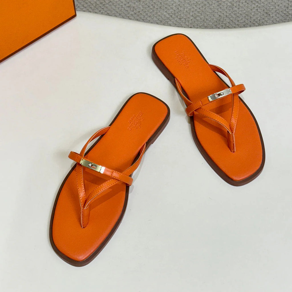 New Kelly Buckle Flip-Flops 1026070204