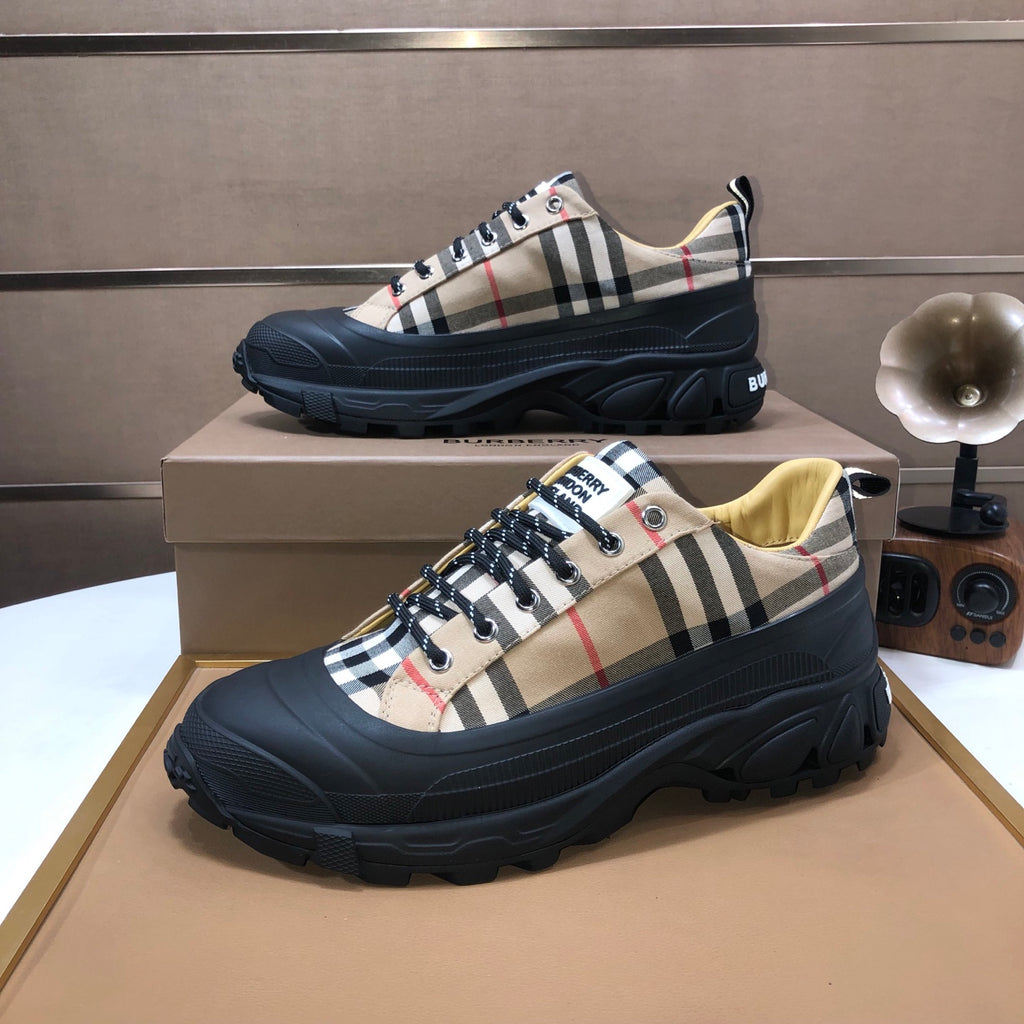 25 Luxury B Brand Casual Sneakers 0425102202