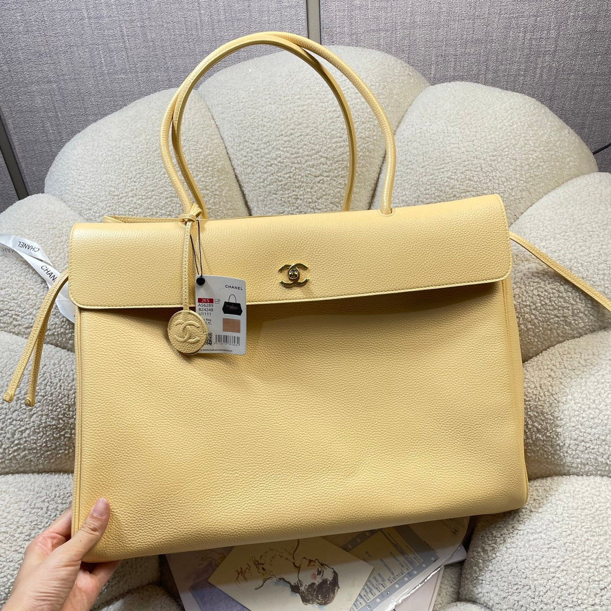 CC 26s Large Tote Bag Beige Grained Calfskin