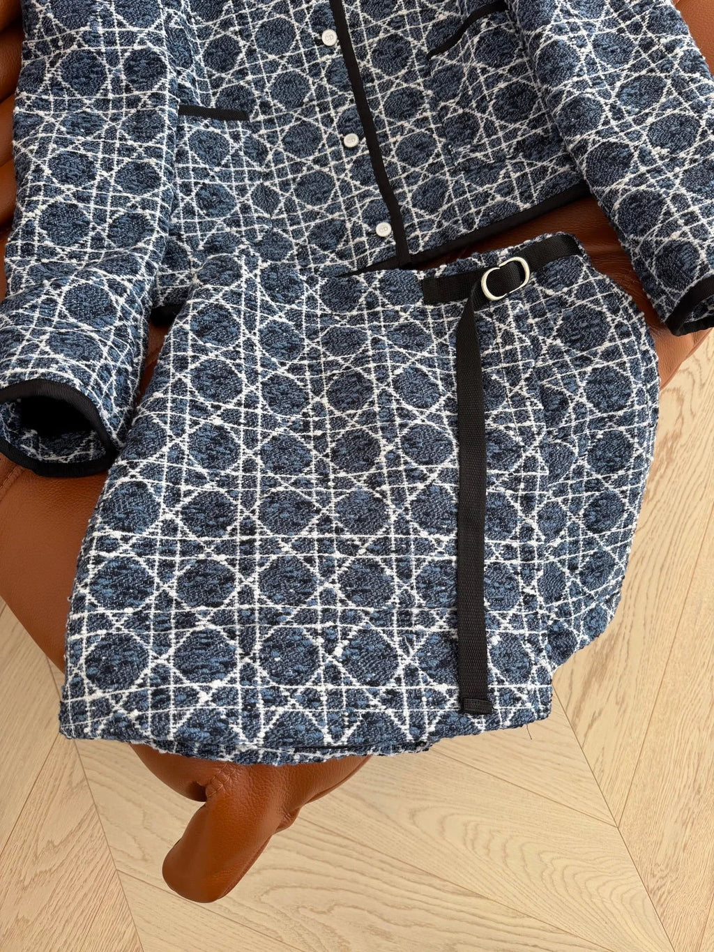 CD SS26 Macrocannage Cropped Jacket Navy Blue Ecru Tweed 340212