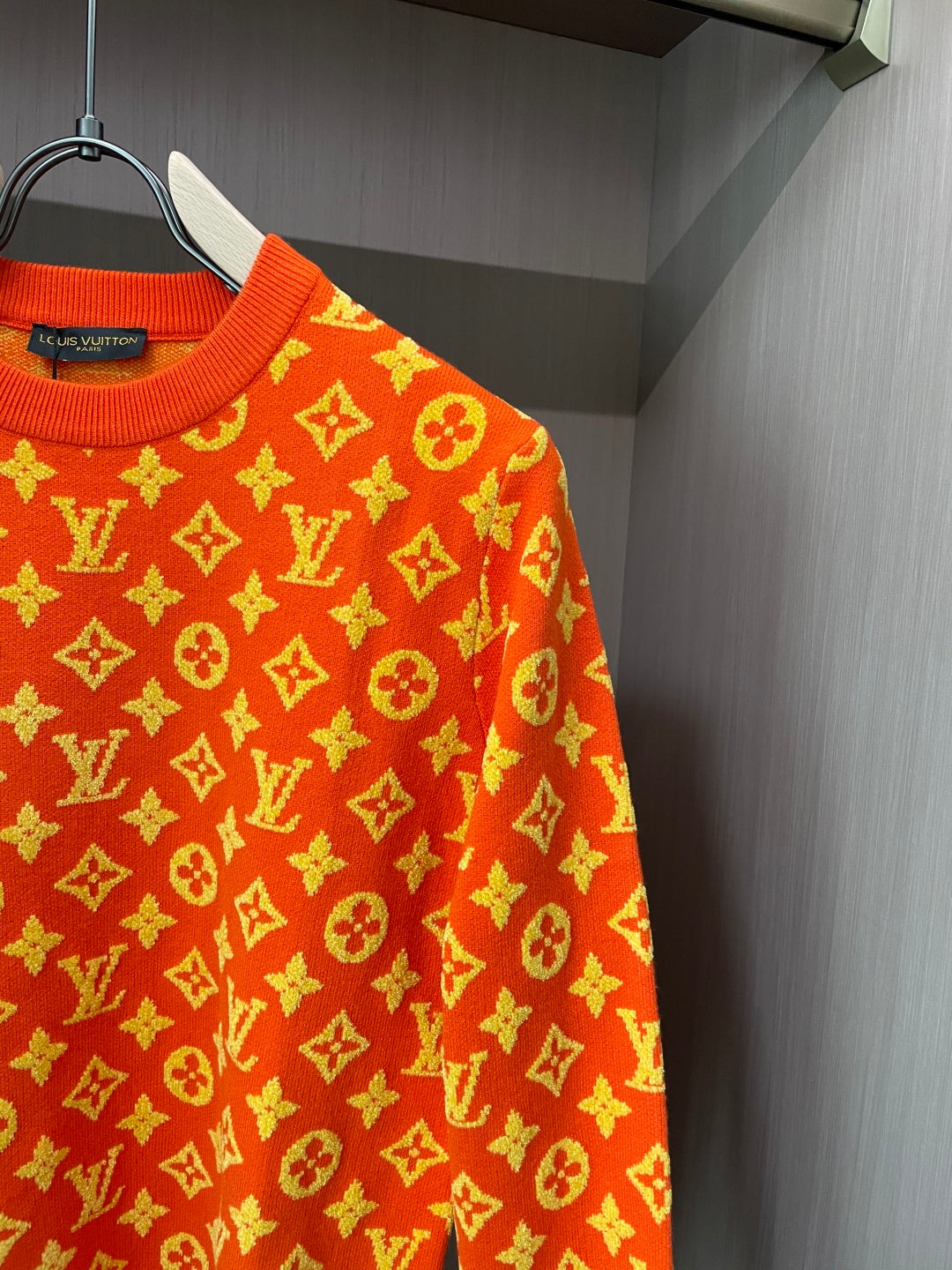 VL Fashion classic round neck sweater 3D-0425101401