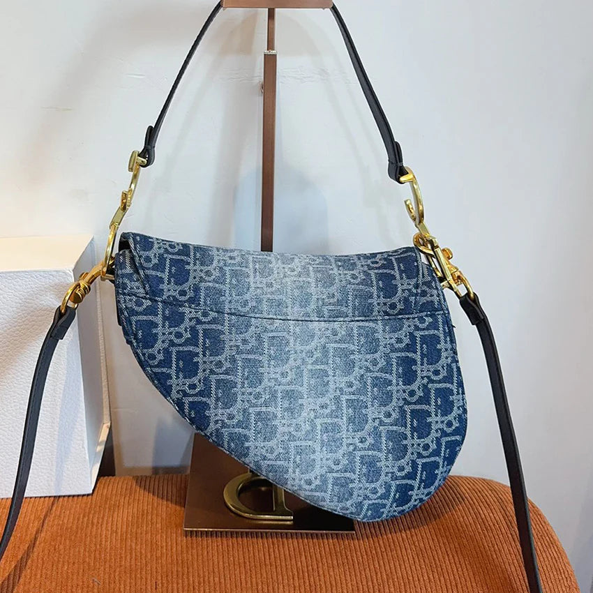 New Fashion Versatile Handheld Crossbody Bag 1024052325