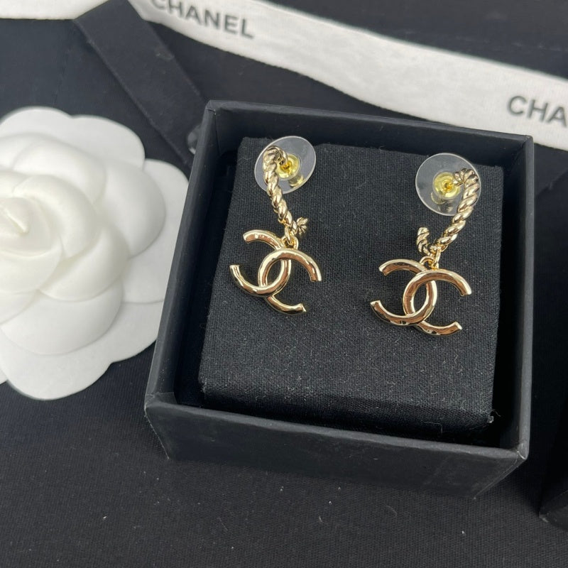 New Stylish Women's CC Earrings ZS1326091718