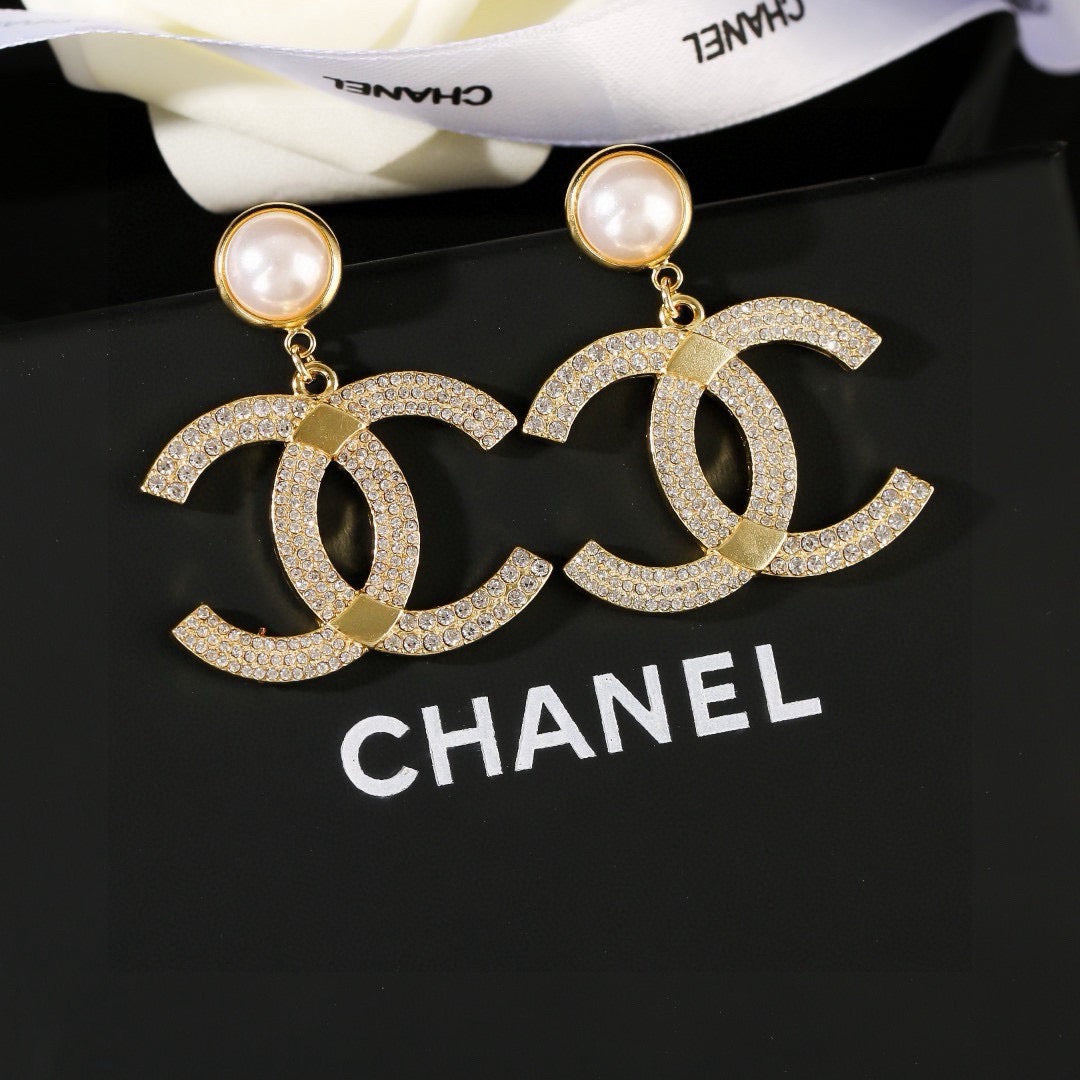 New Stylish Women's CC Earrings ZS1326091721